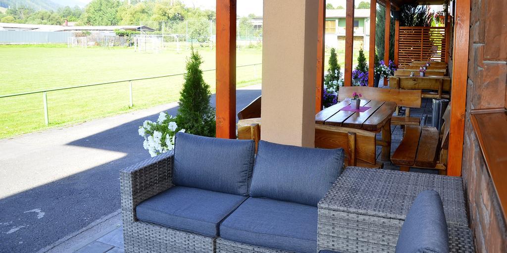 Penzion Larion Kralova Lehota Exterior foto